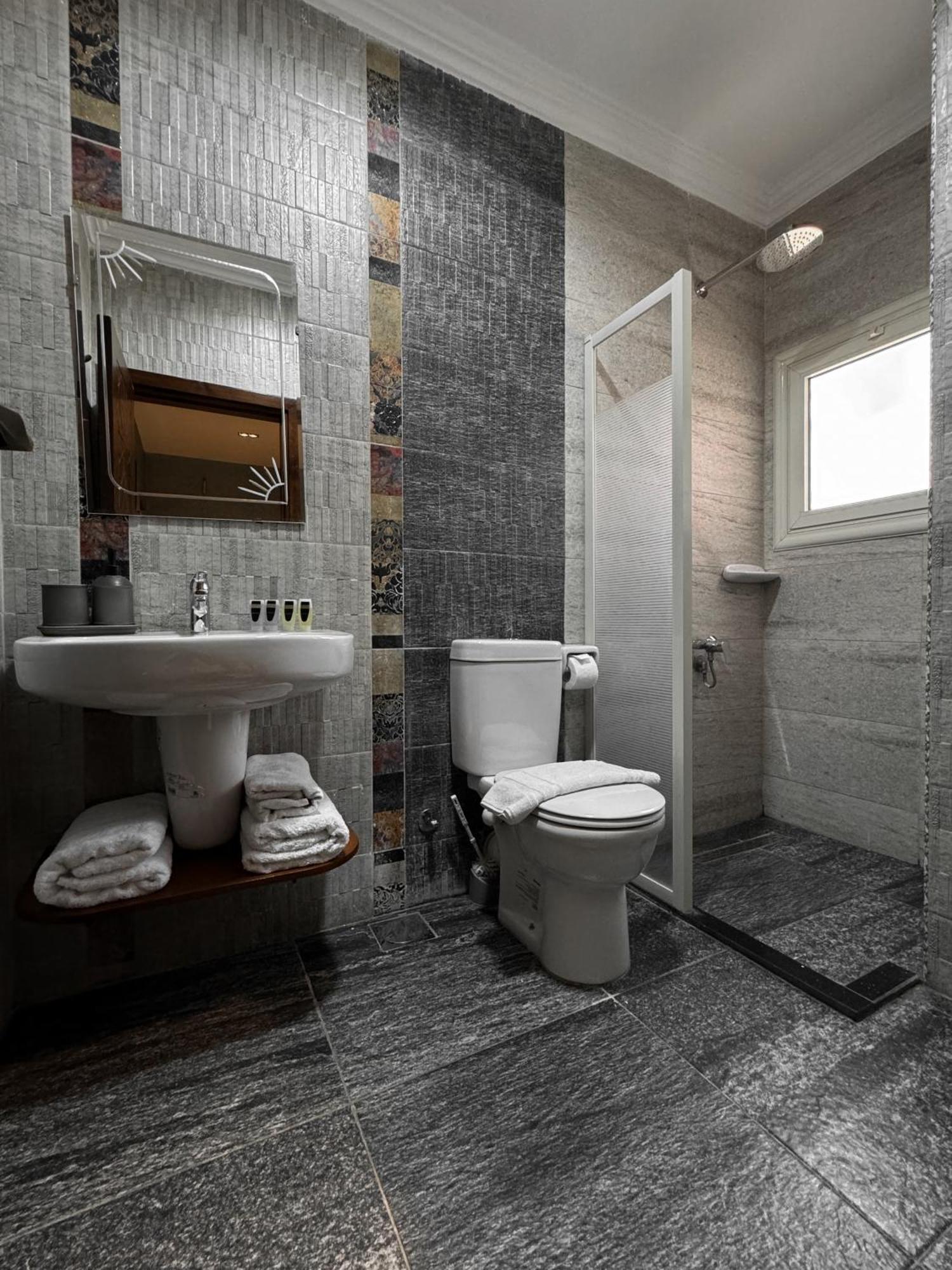 Kafret el-Gabal Jimmy Pyramids Hotel מראה חיצוני תמונה