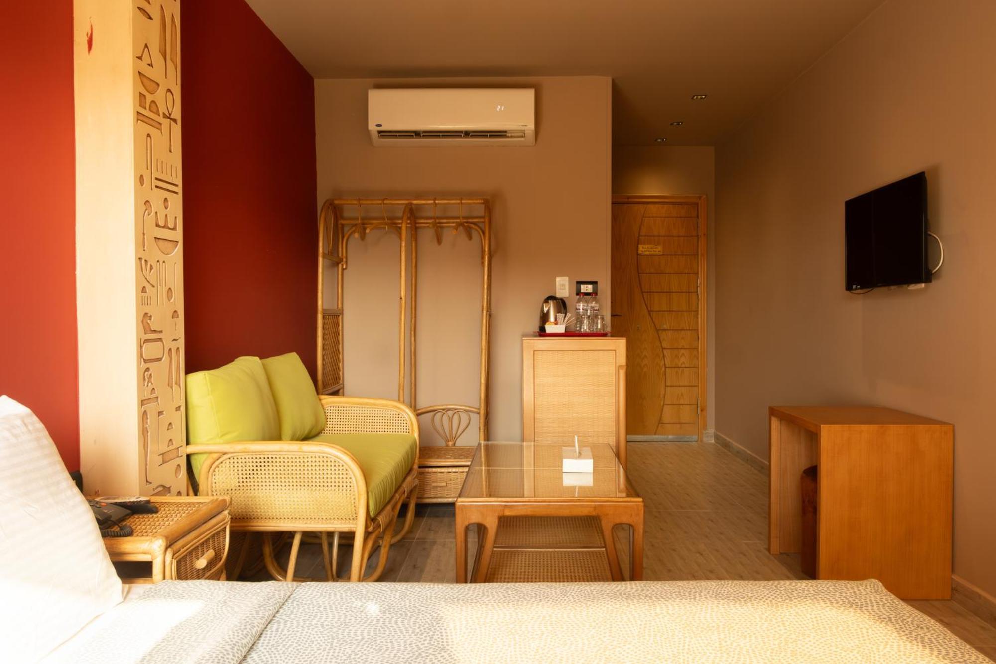Kafret el-Gabal Jimmy Pyramids Hotel מראה חיצוני תמונה