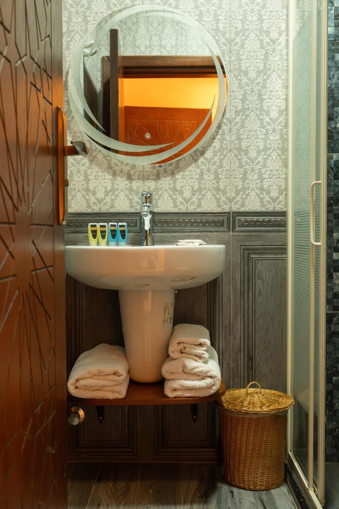 Kafret el-Gabal Jimmy Pyramids Hotel מראה חיצוני תמונה