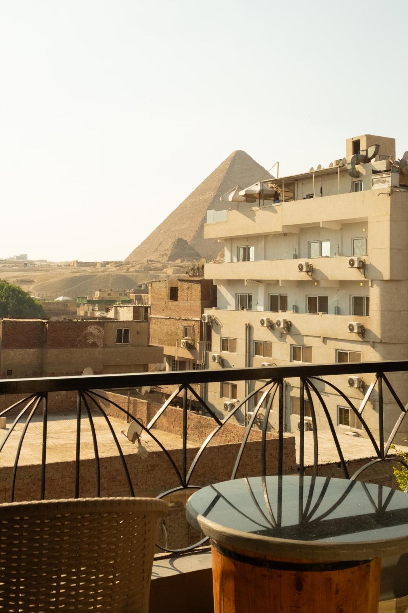Kafret el-Gabal Jimmy Pyramids Hotel מראה חיצוני תמונה
